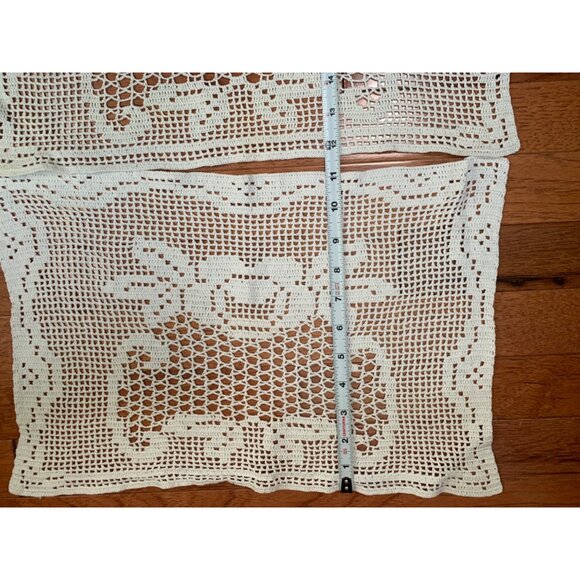 Set of 5 Vintage Handmade Crochet Lace Doilies with Floral & Scroll Patterns - Picture 12 of 16